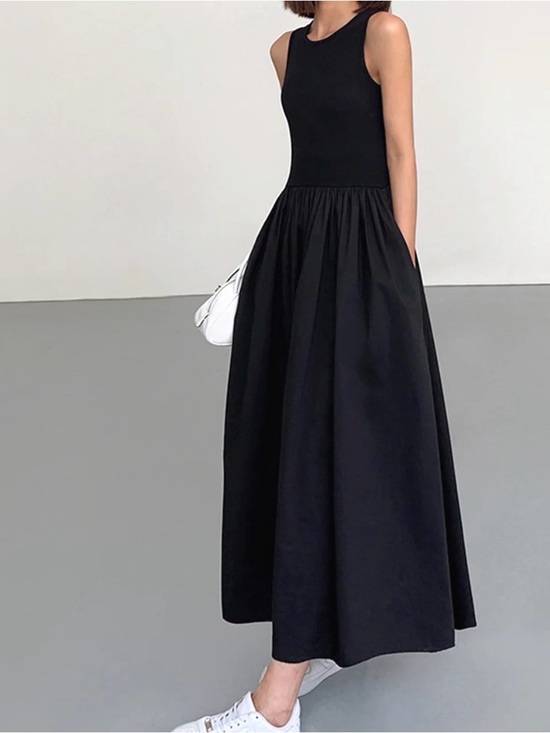Commense Dresses & Skirts - Commense Black Midi Dress size XS